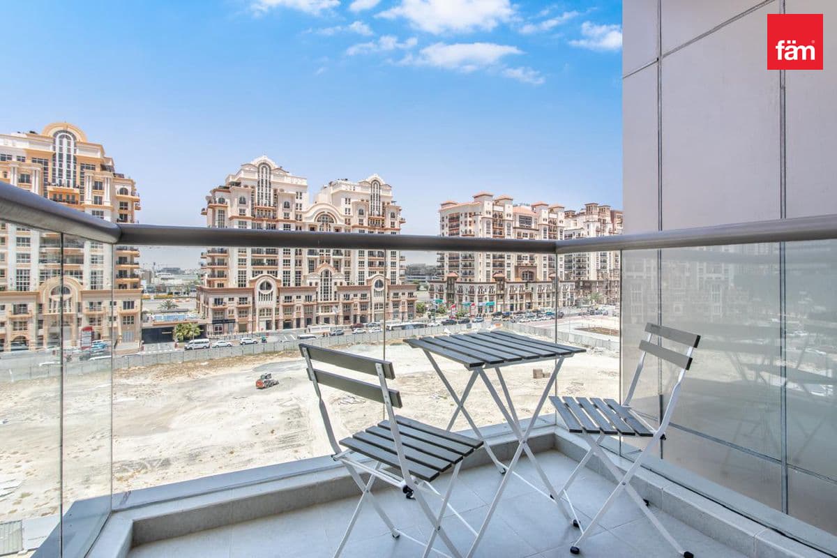 Vacant | Fully Furnished | Ready For Holiday Home