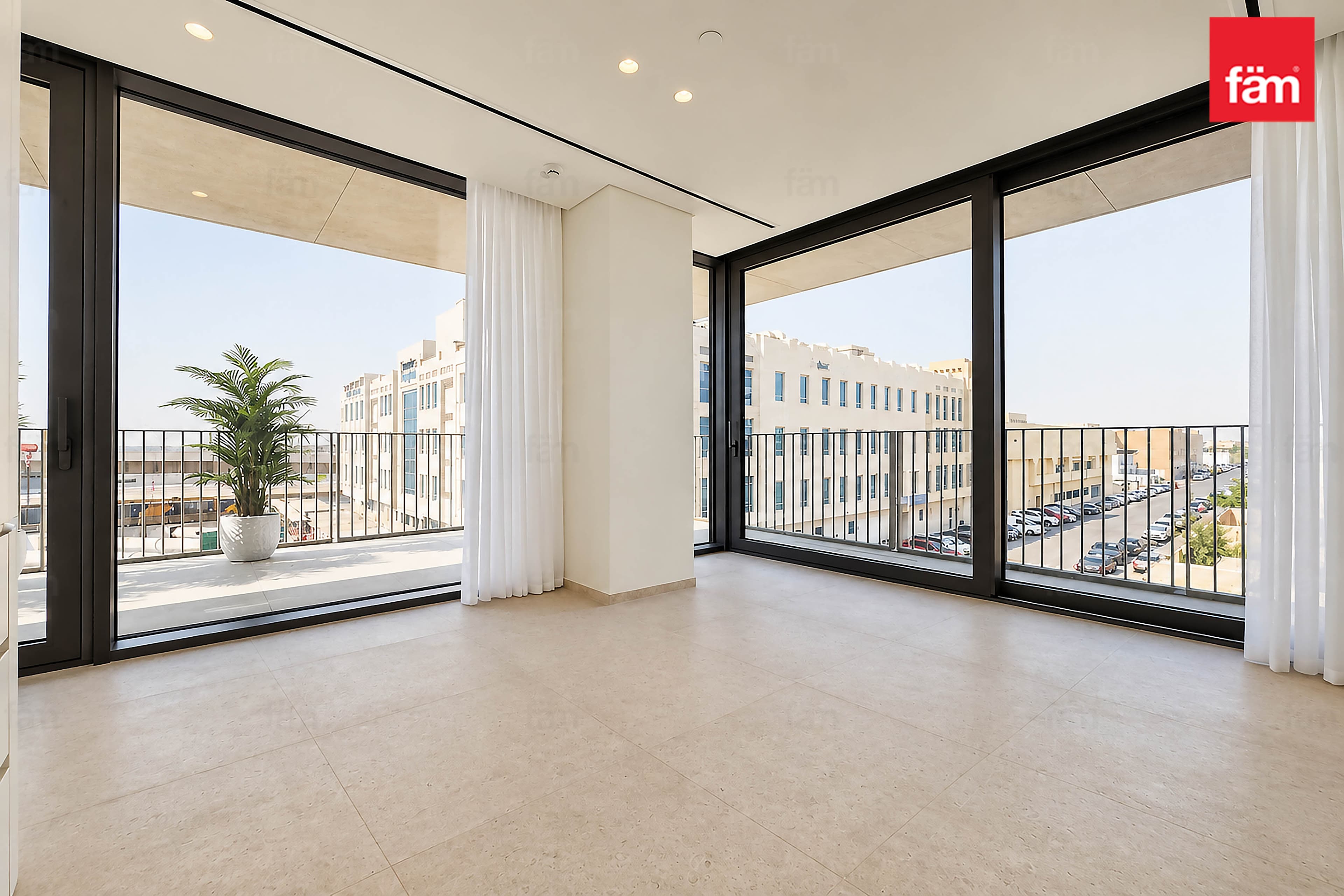 Burj Khalifa View | Spacious | Prime Location