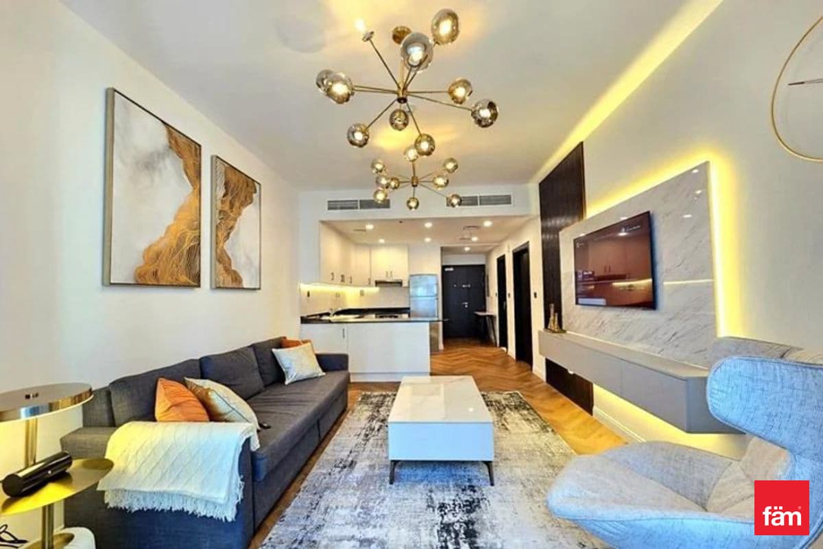 Vacant | Upgraded I High-End Lifestyle