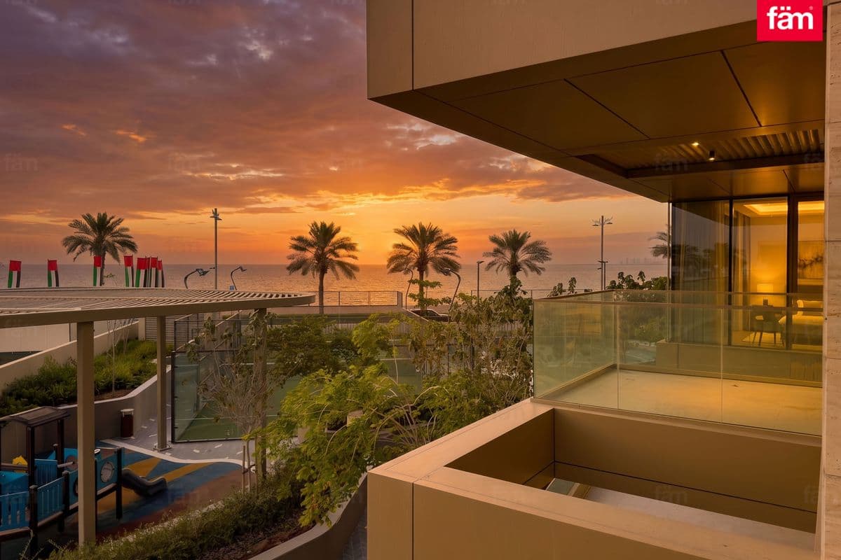 Fully Furnished | Sea View | Plus Maid