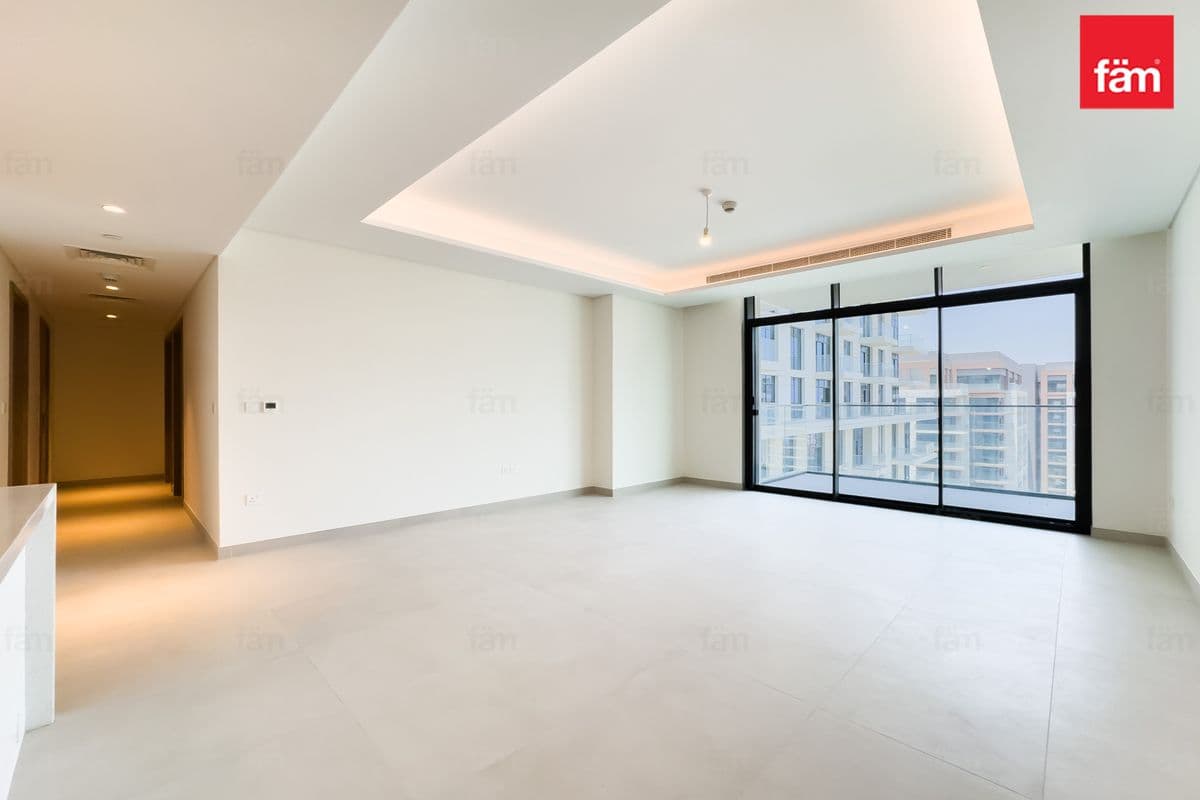 Island Kitchen | Brand New | Park Views