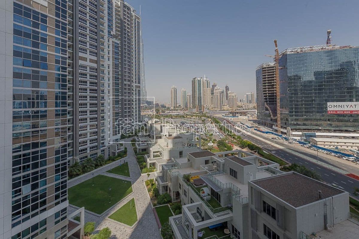Vacant, Spacious, Open Burj Khalifa View