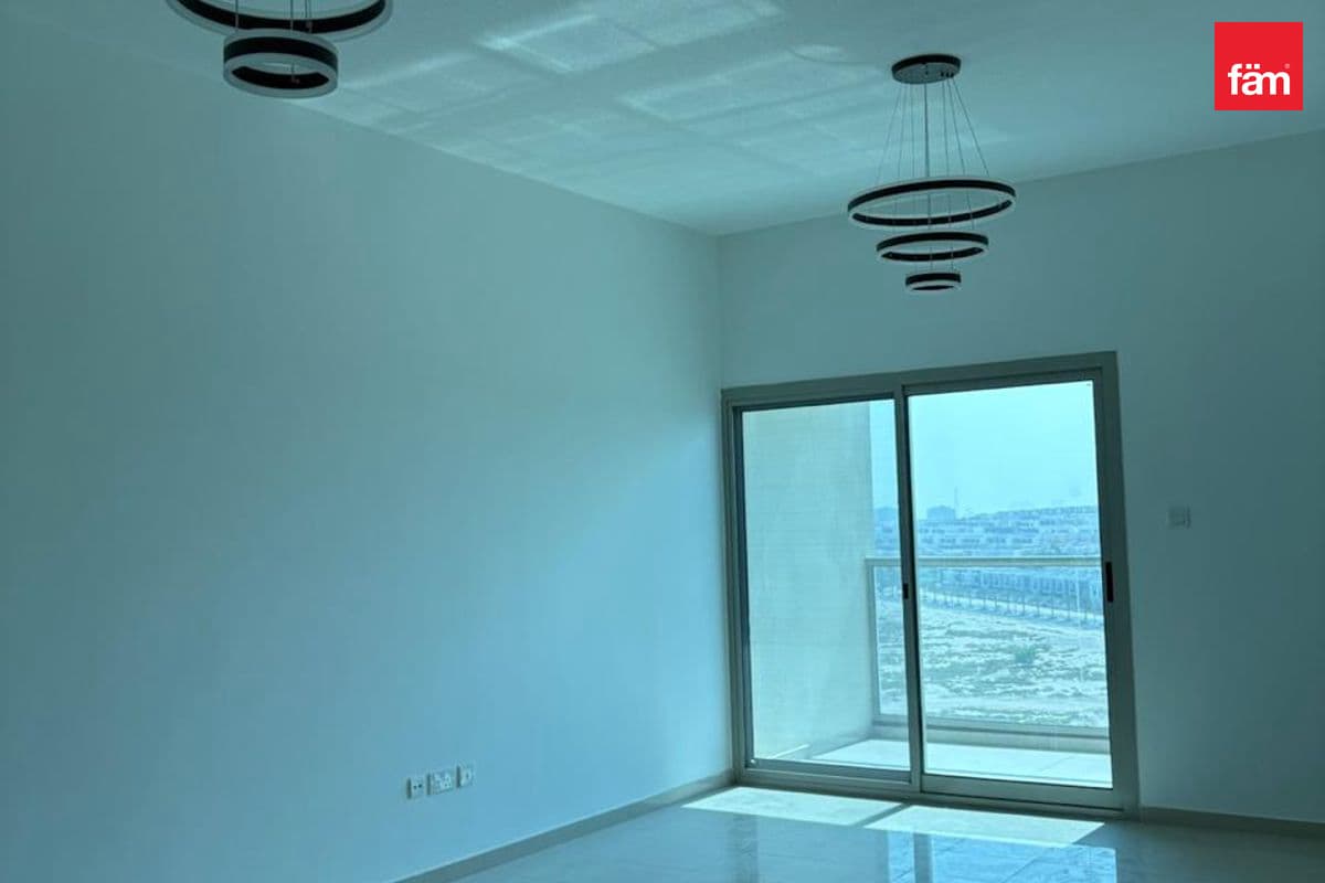 Vastu | Storage | Metro | 2 Parkings