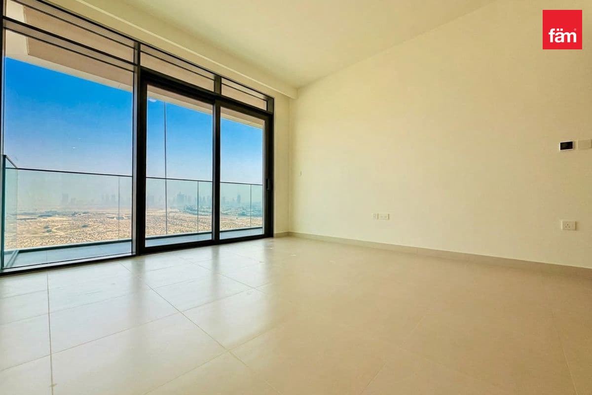 Brand New I 2 Beds I Ready To Move In