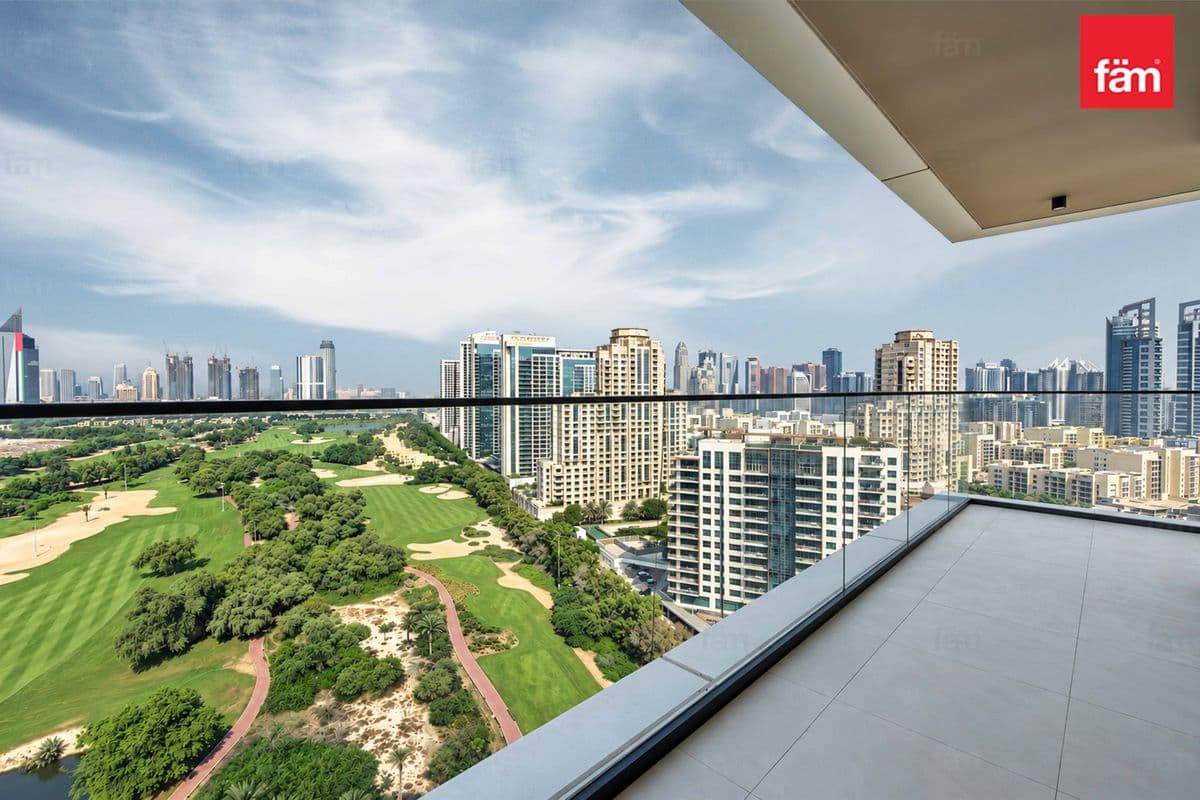 Premium 3br Apartment | Community View | Golf View