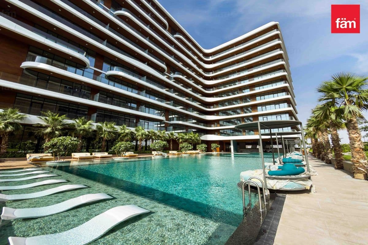 1 Bdr | Pool View | Vacant | Best Layout