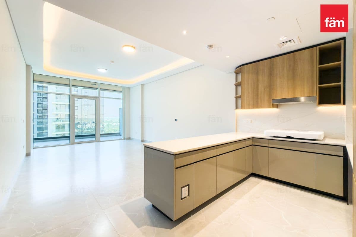 2br | Pool View | Vacant | Multiple Options