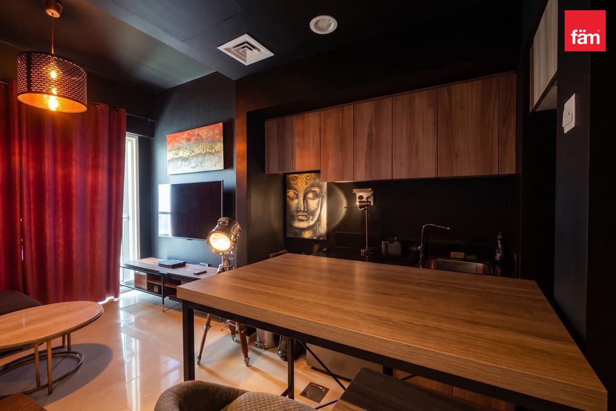 Cozy Apartment - High Floor - Vacant On Transfer