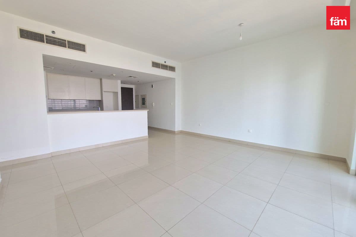 Luxury Living | Mid Floor | Unfurnished