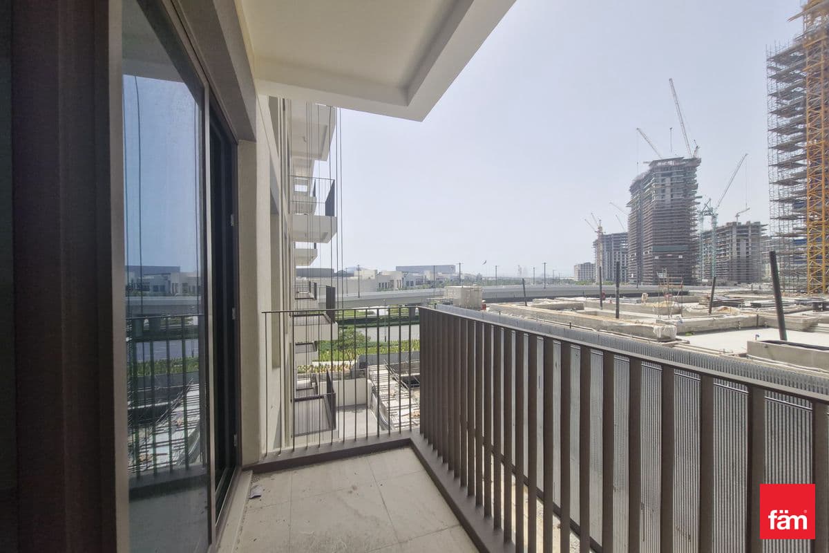 Spacious L Brand New L Close To Hills Mall