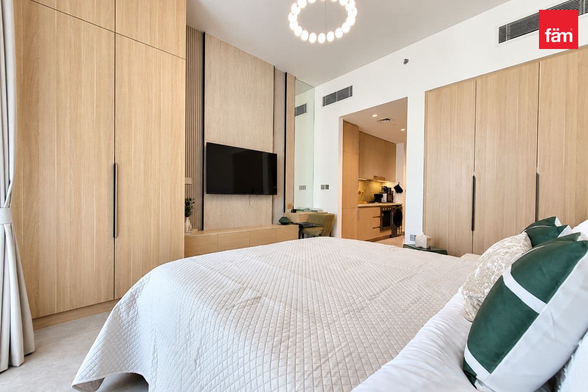 Premium Furnishing | New | Fantastic Amenities