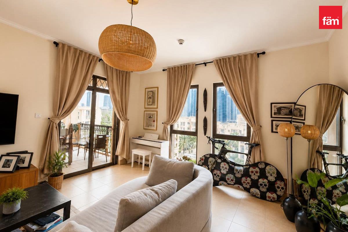 Bright Unit|Mint Condition|Vacant Ready To Move In
