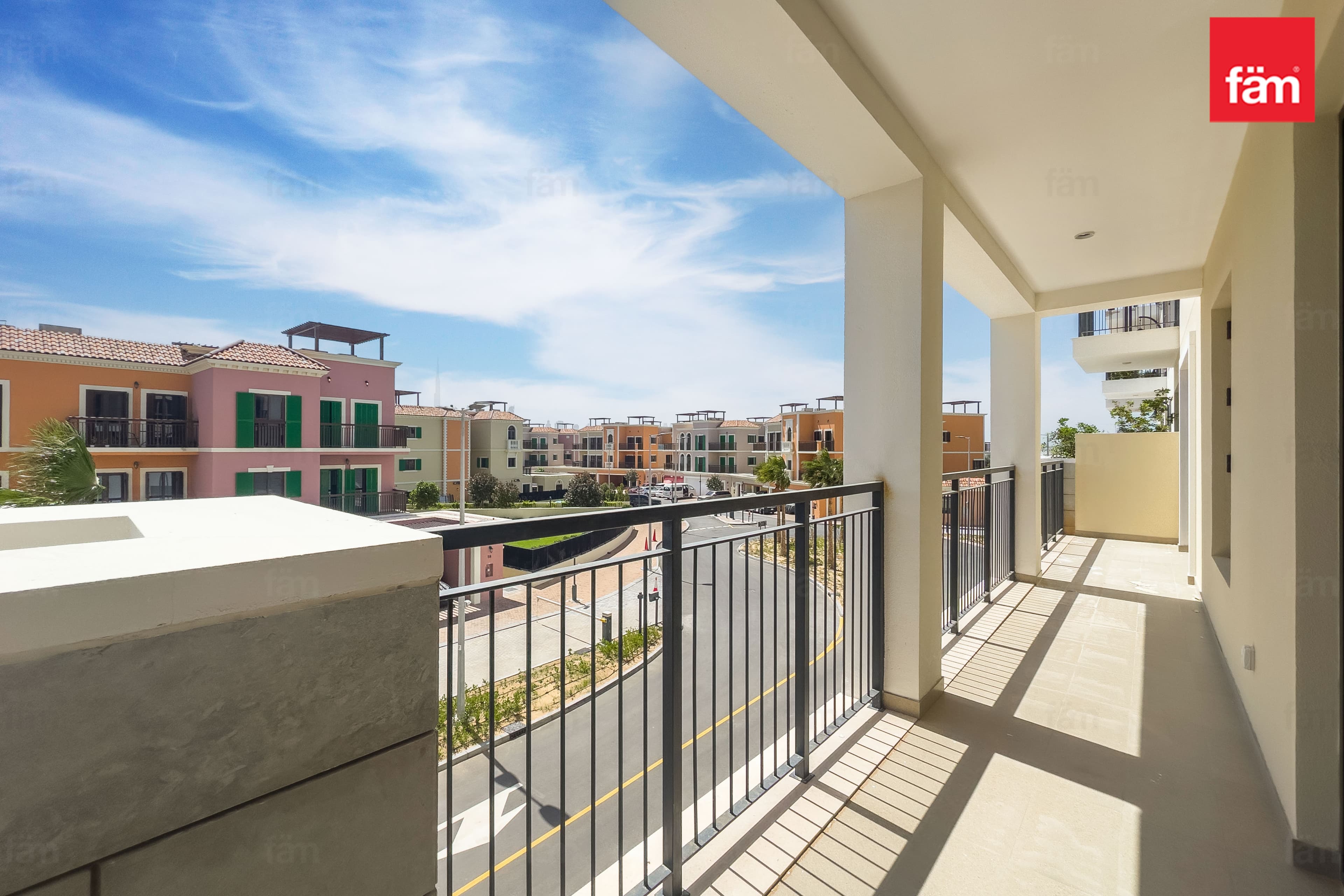 Villas View | Corner Unit | Big Balcony
