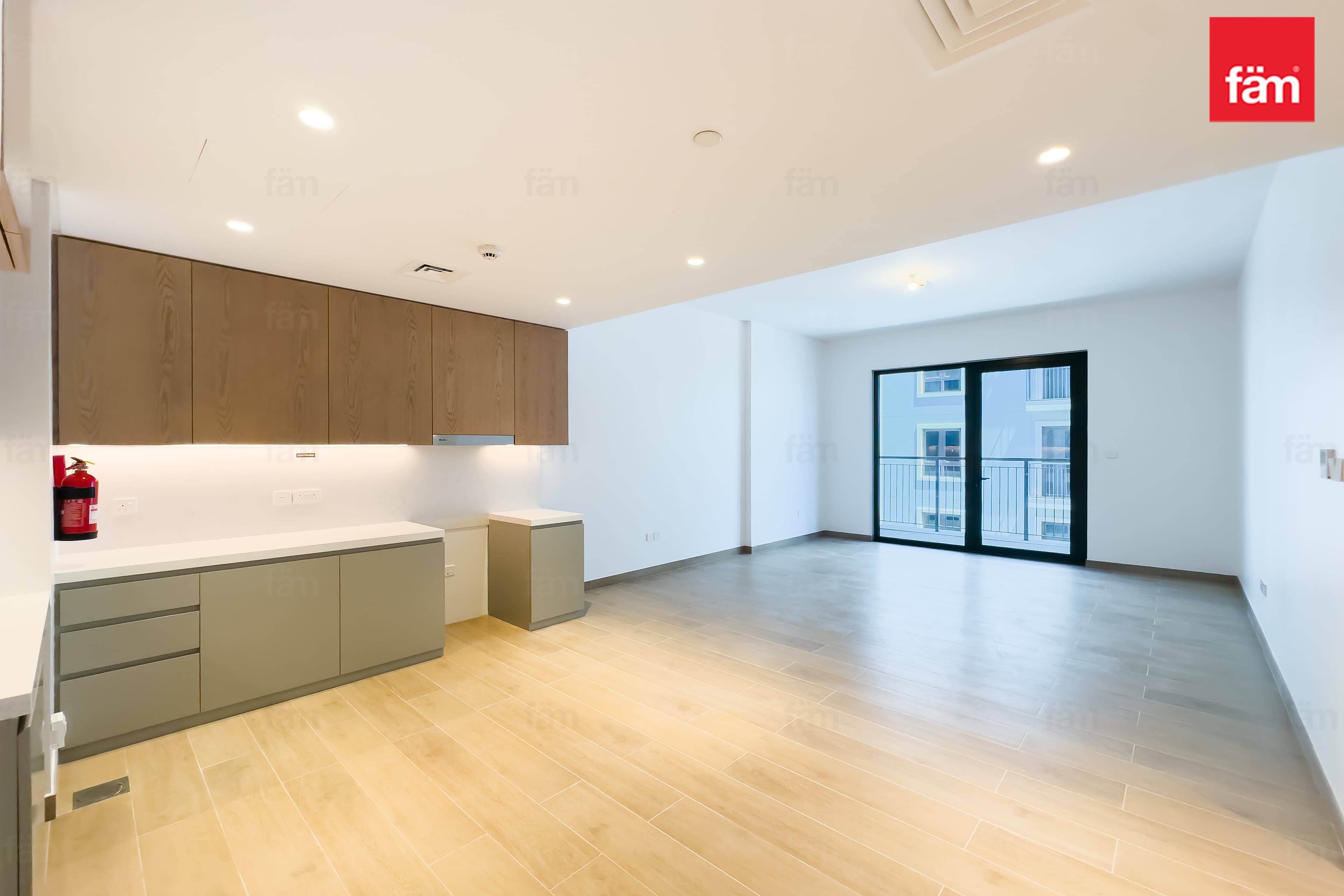 Vacant | Community View | Ready