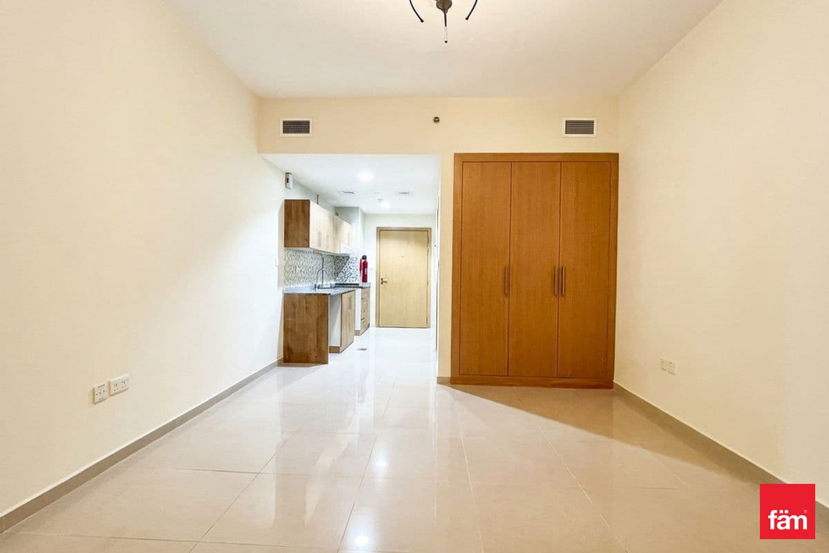 Unfurnished | Big Studio | 496 Sq Ft