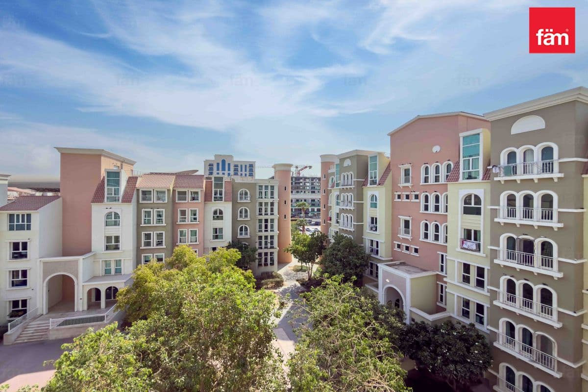 Unfurnished | Ready | Well Designed Layout