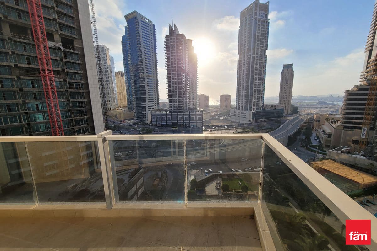 Furnished And Upgraded | Vacant | Sea View