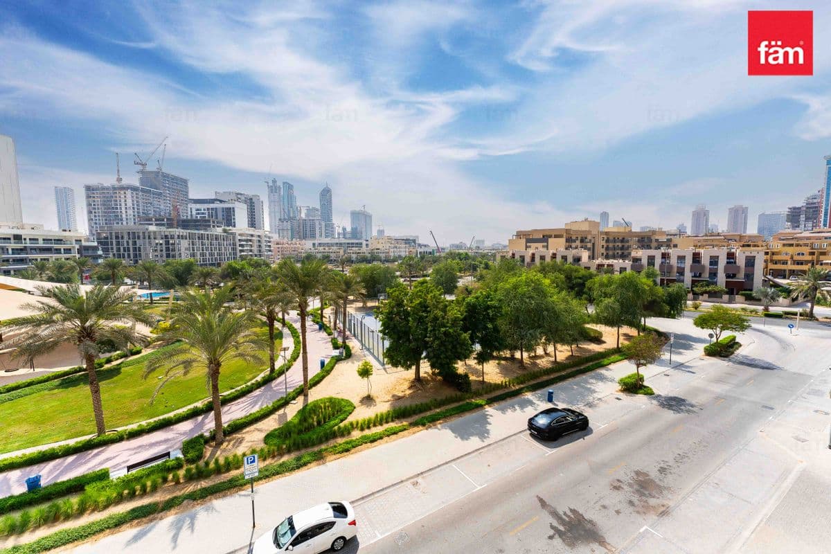 Exclusive,Luxury Living ,Fully Furnished