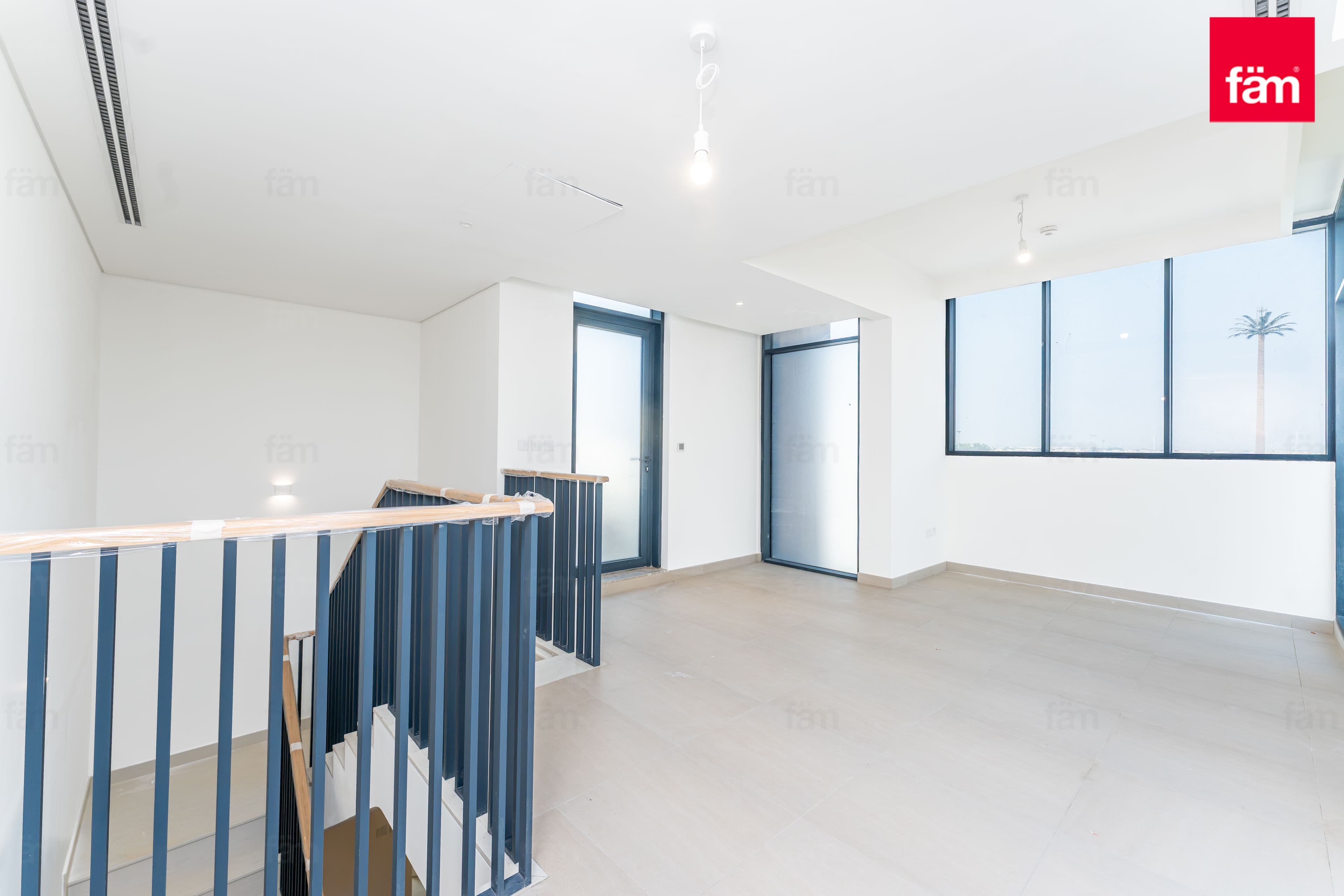 Corner G+2 Rare 4br Townhouse | Large Plot |