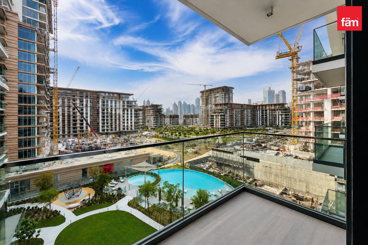 Pool & Park View | Vacant | Unfurnished