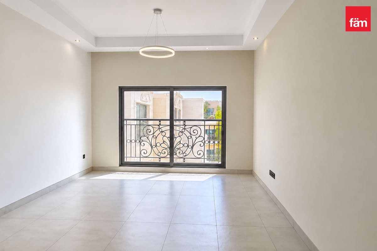Chiller Free I Near To Metro I Vastu