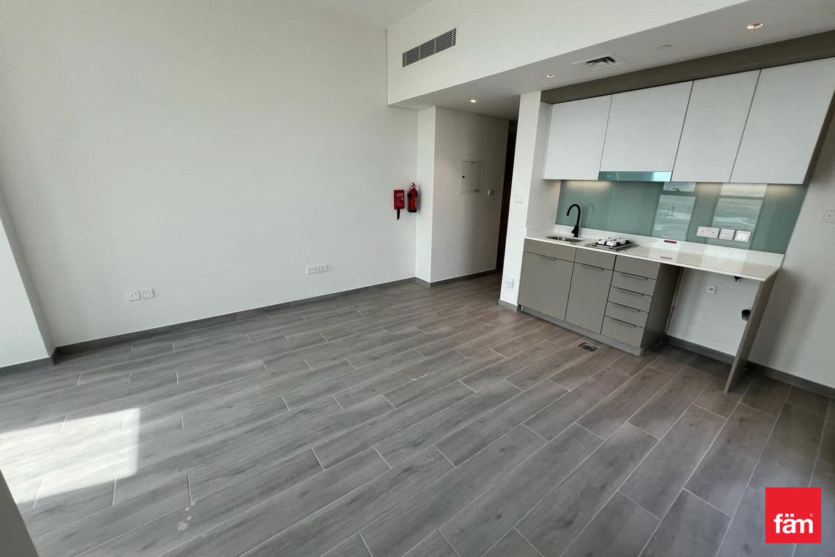 Best Layout | Vacant | Spacious | 4 Cheques