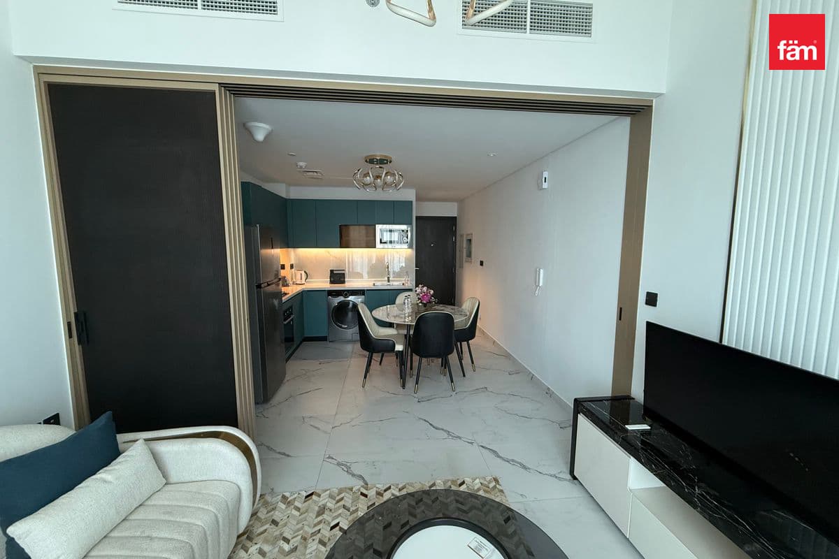 Negotiable | Presidential Suite