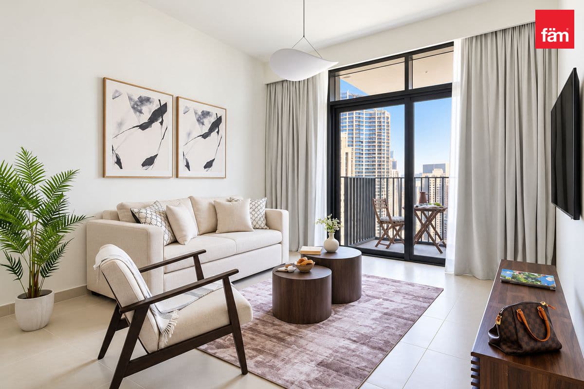 Luxury Furnishing /High Floor / Community Views