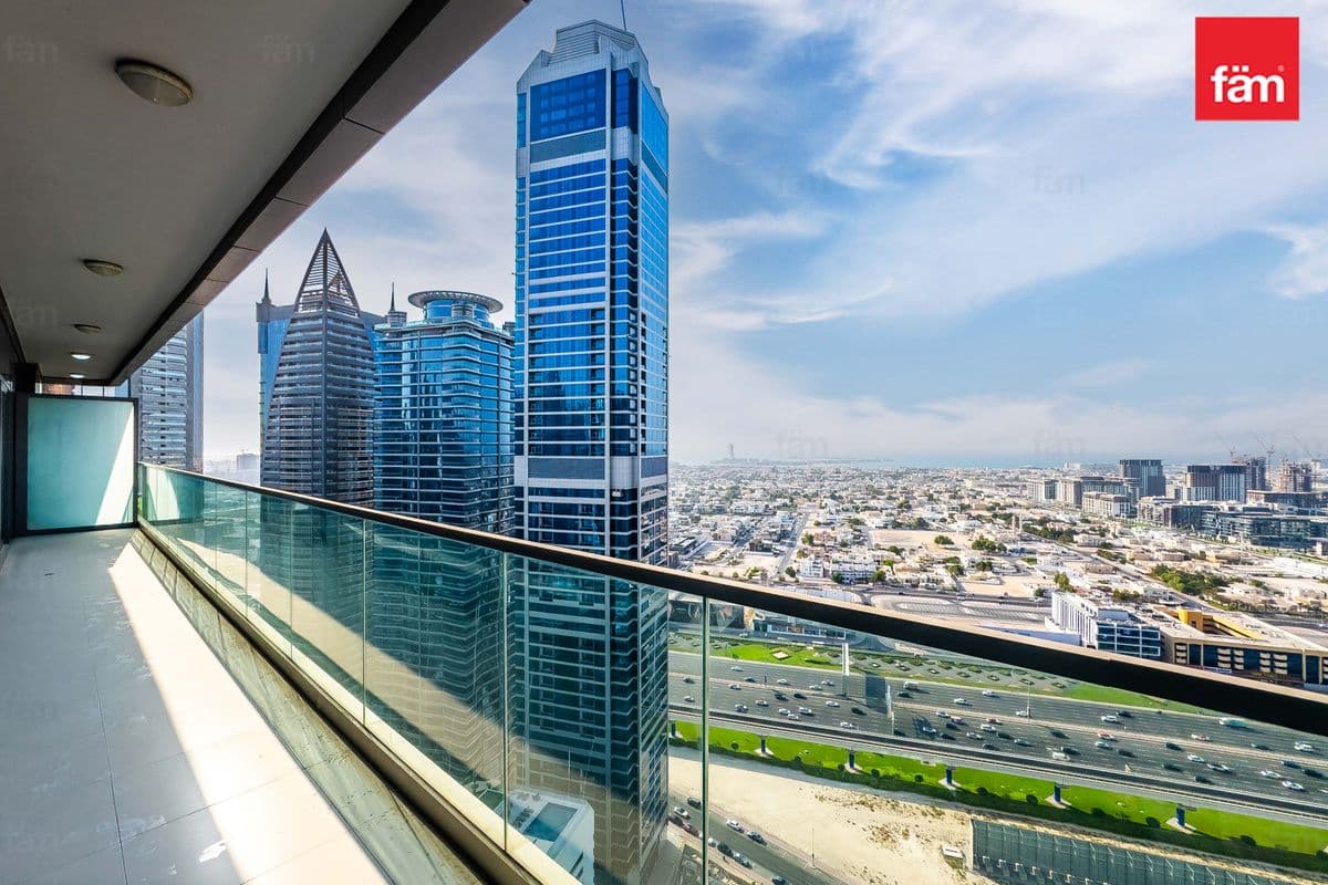 High Floor | Prime Location | Vacant