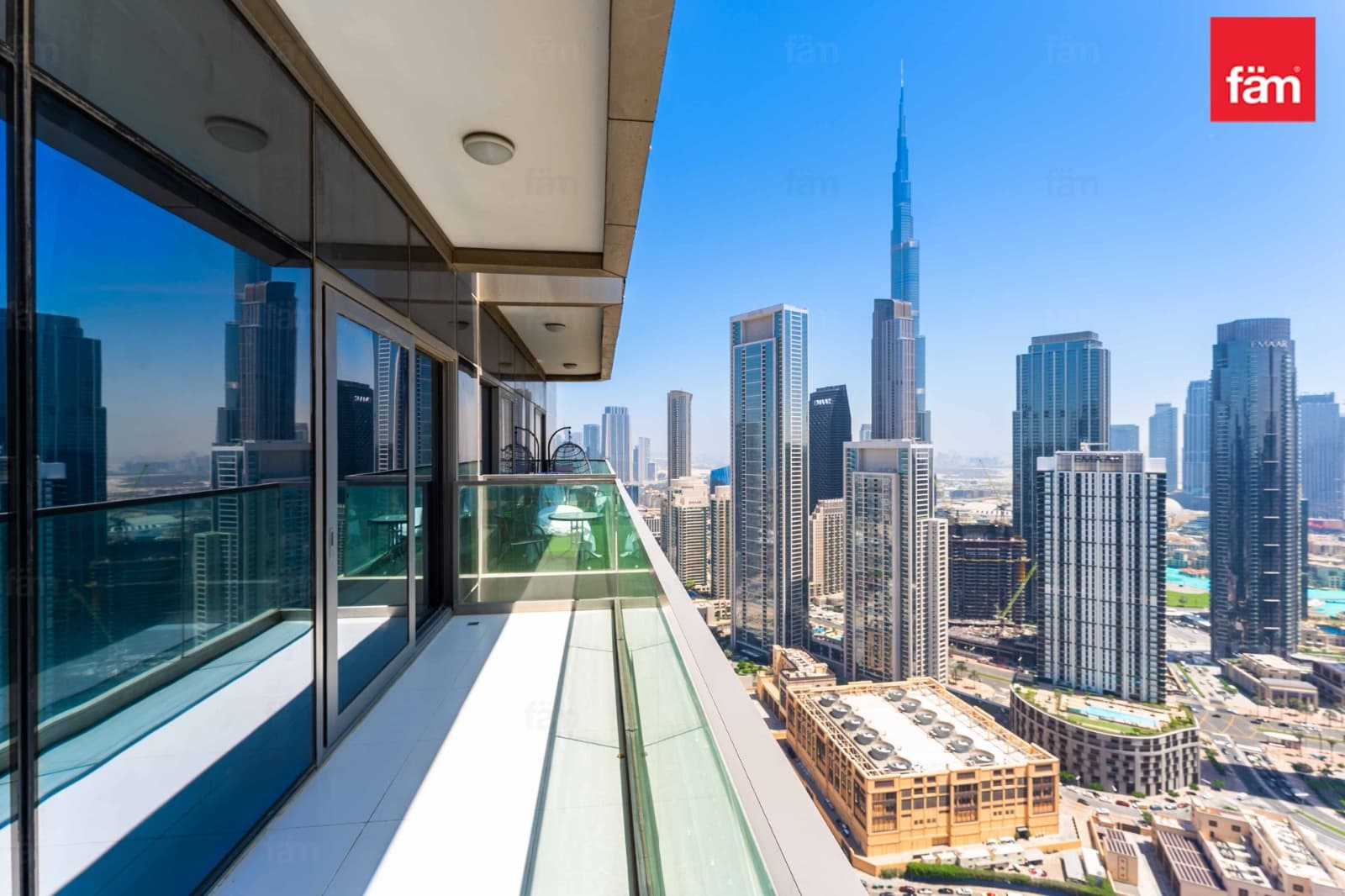 High Floor | Paramount Tower Hotel And Residences