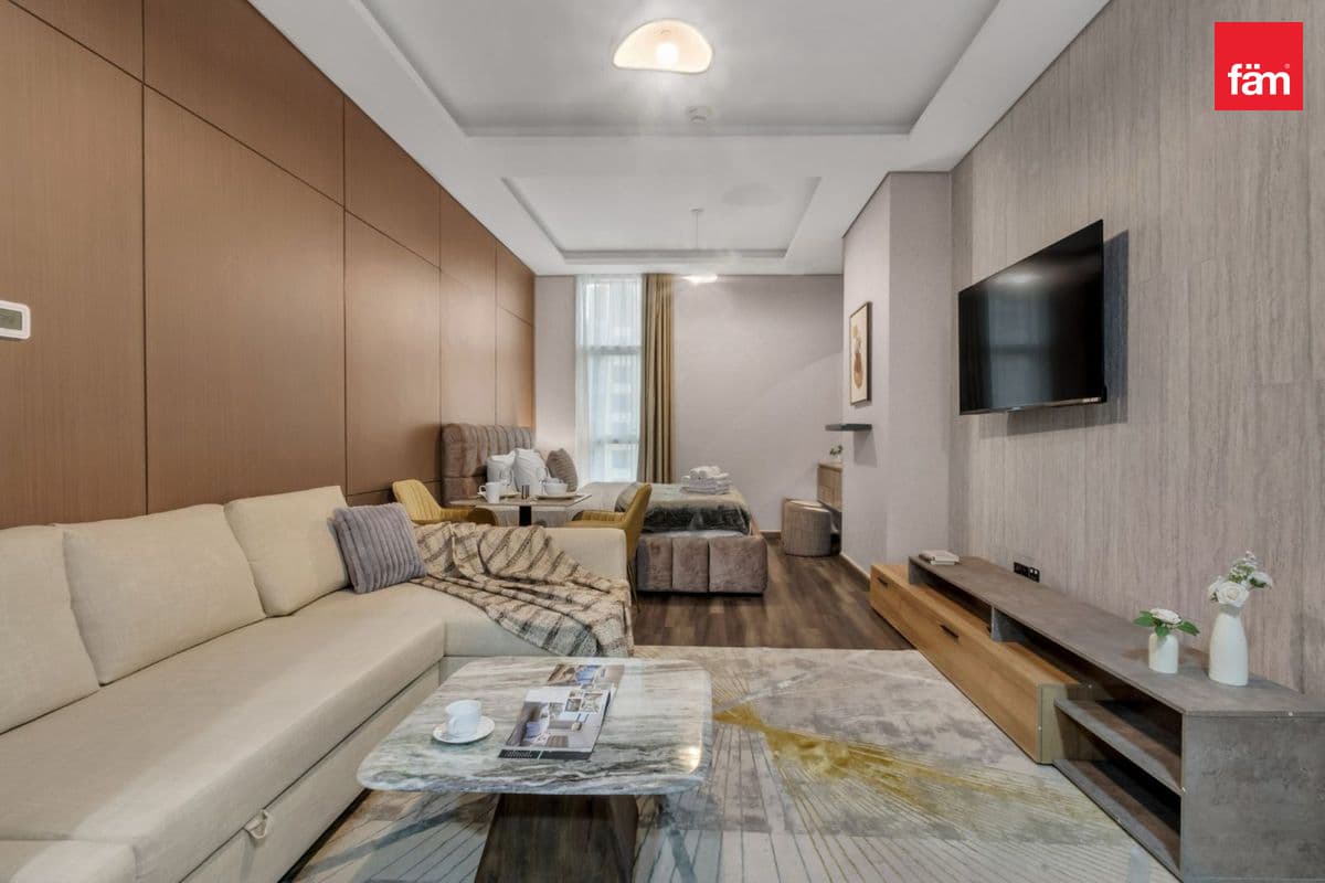 Fully Furnished | Prime Location | Up To 6 Cheques