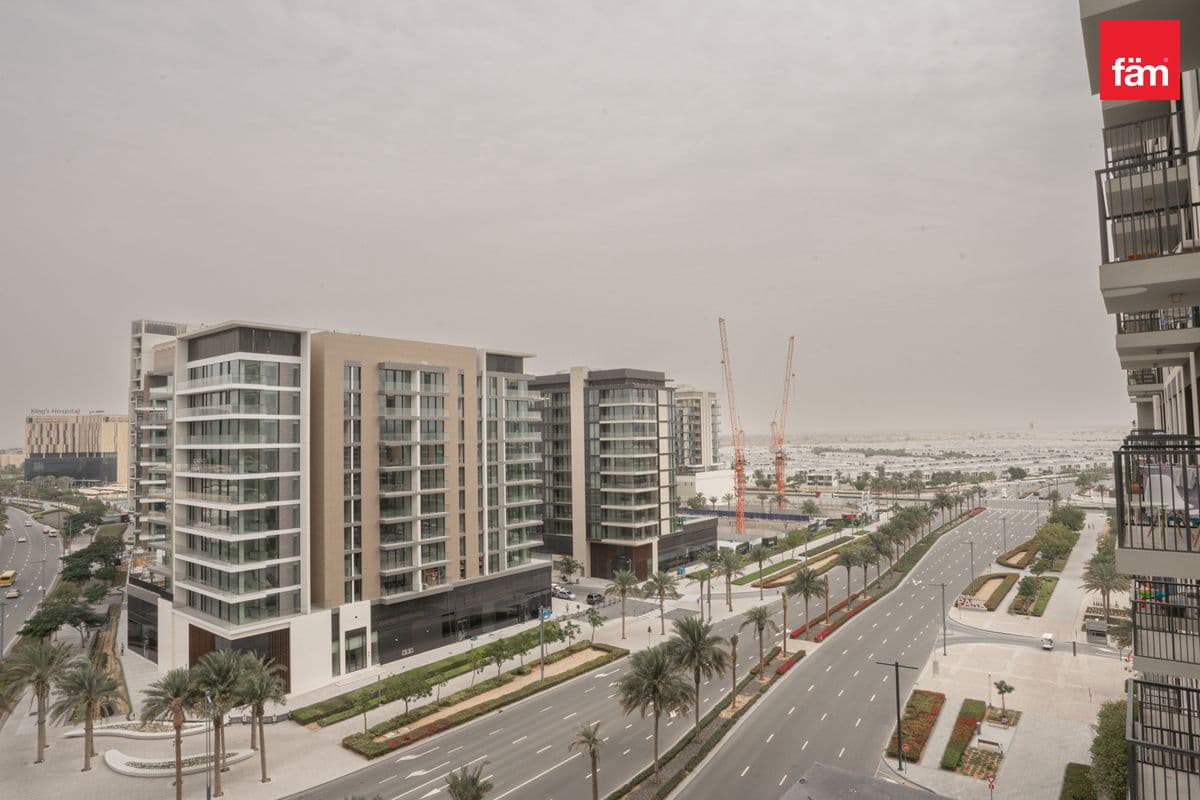 Unfurnished Bright High Floor BLVD View
