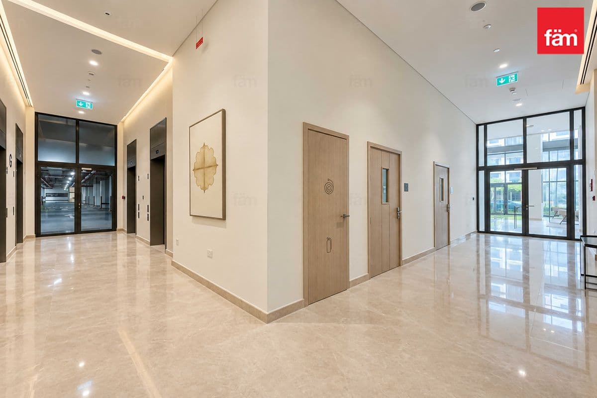 Elegant 2 Bedroom| Prime Location| Brand New