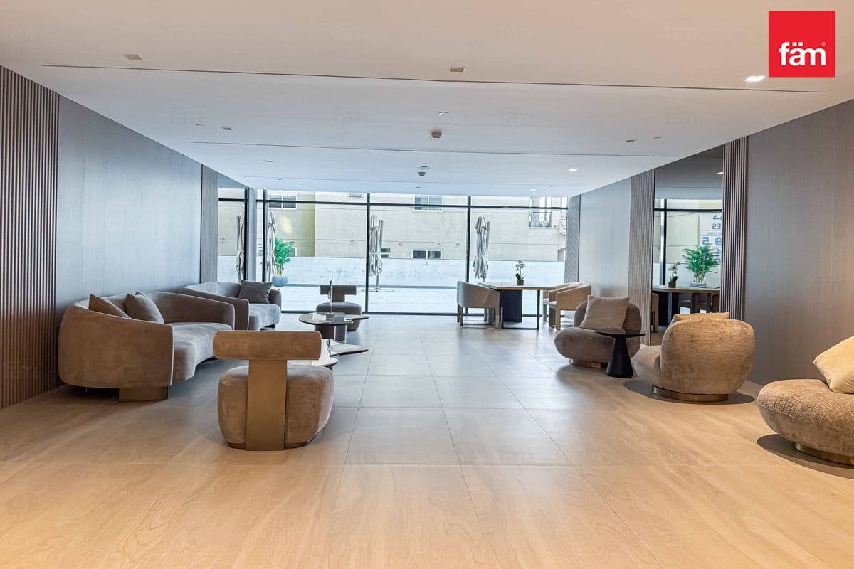 Spacious 1br | Balcony | Premium Amenities