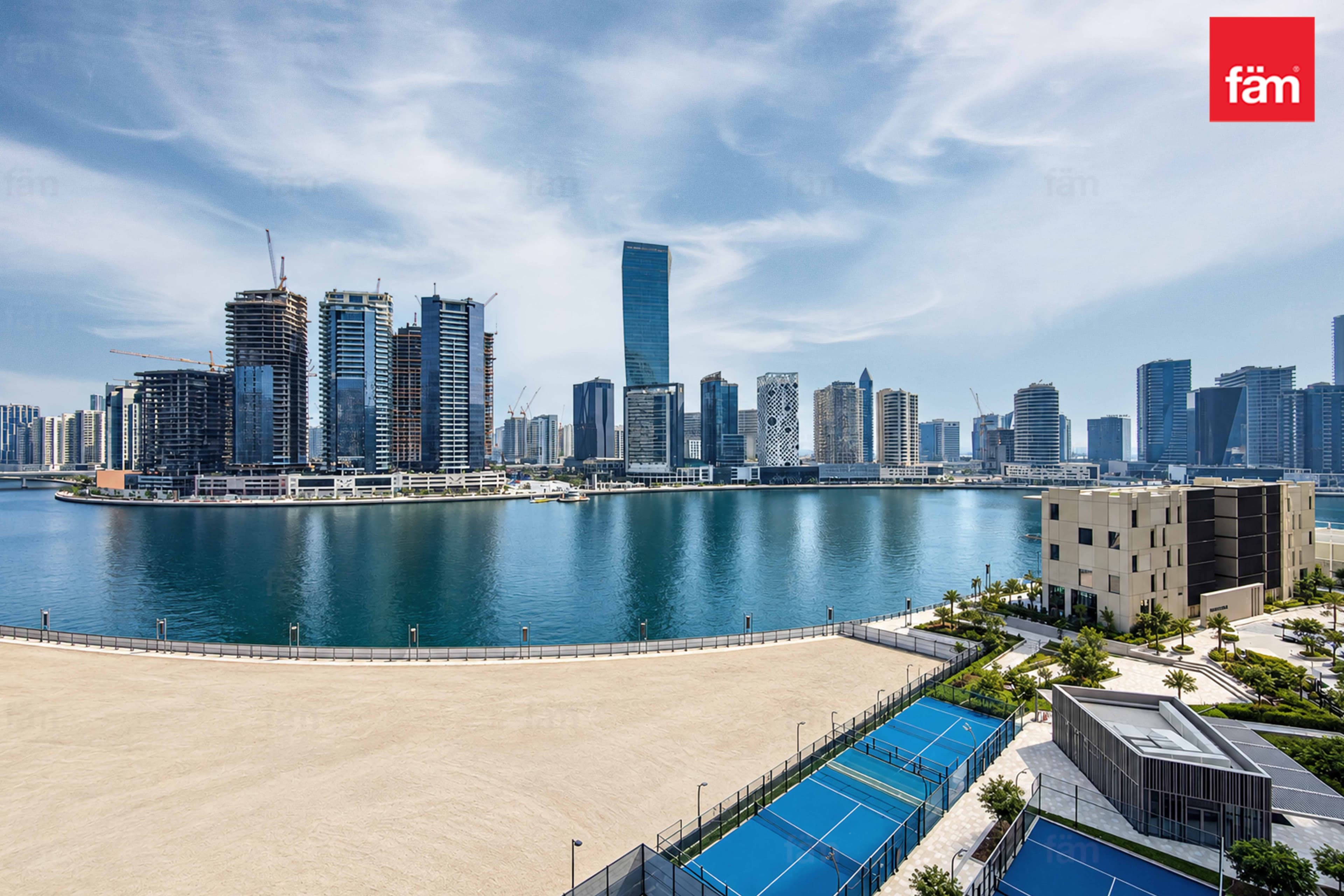Peninsula Three I Brandnew I Full Canal View