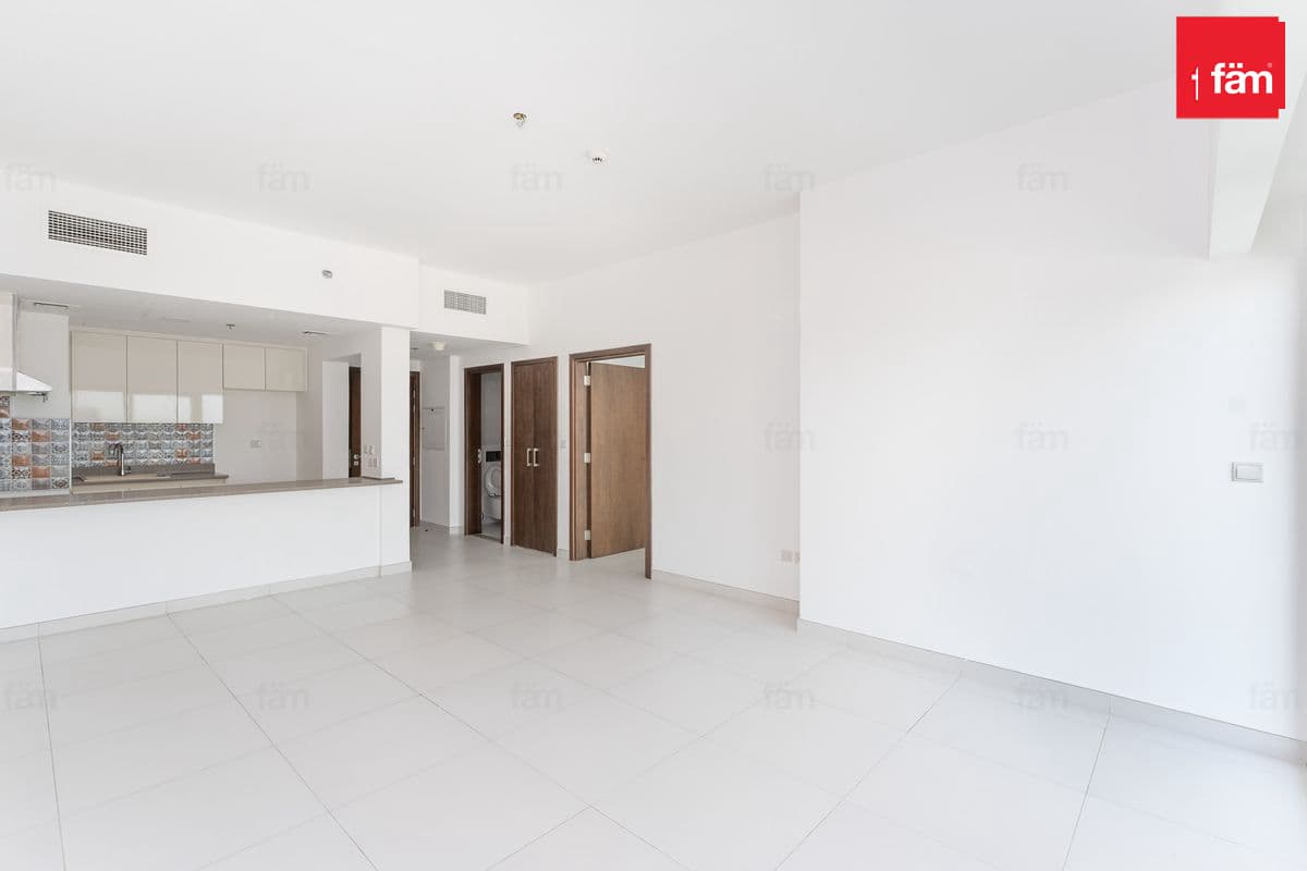 Vacant | Lowest Price | Bright And Spacious