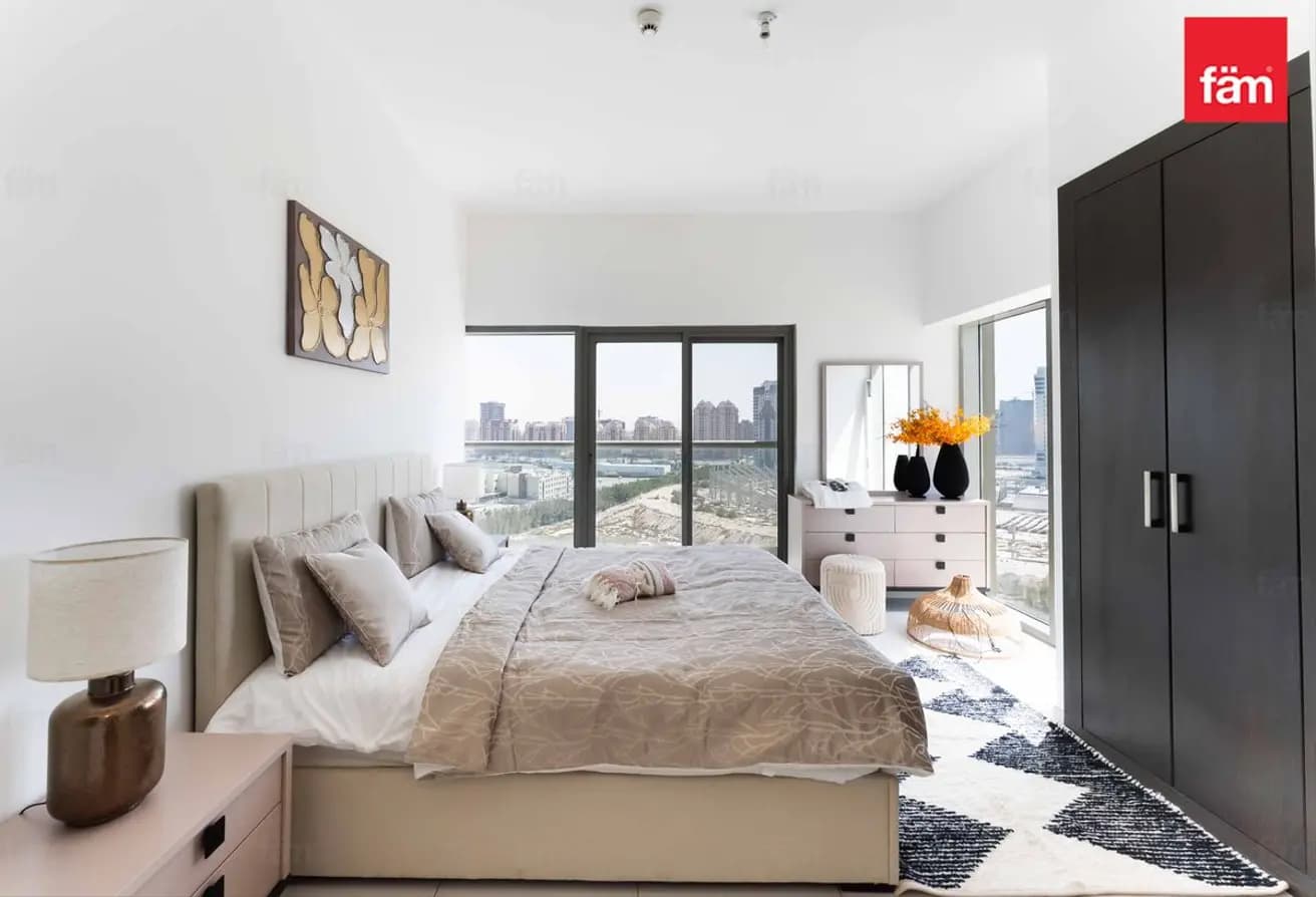 High Floor | Unfurnished | 1 Oct | Spacious Unit