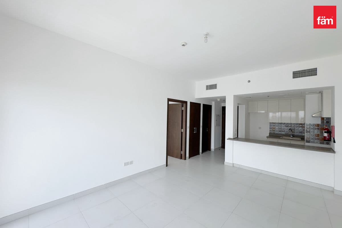 Vacant | High Floor | Spacious | Must See