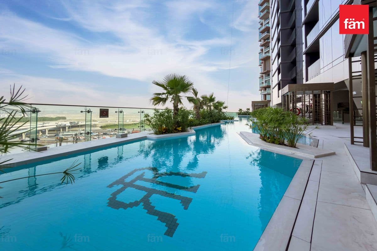 Luxury 2br | High Floor | Prime Location