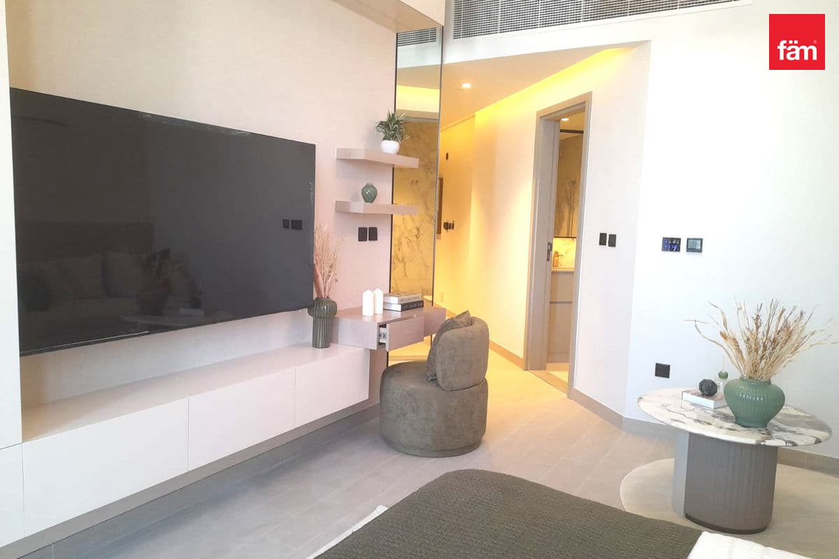 Luxuriously Furnished | High Floor | Brand New