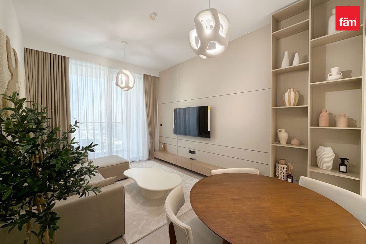 Open View | Full Privacy | Fully Furnished