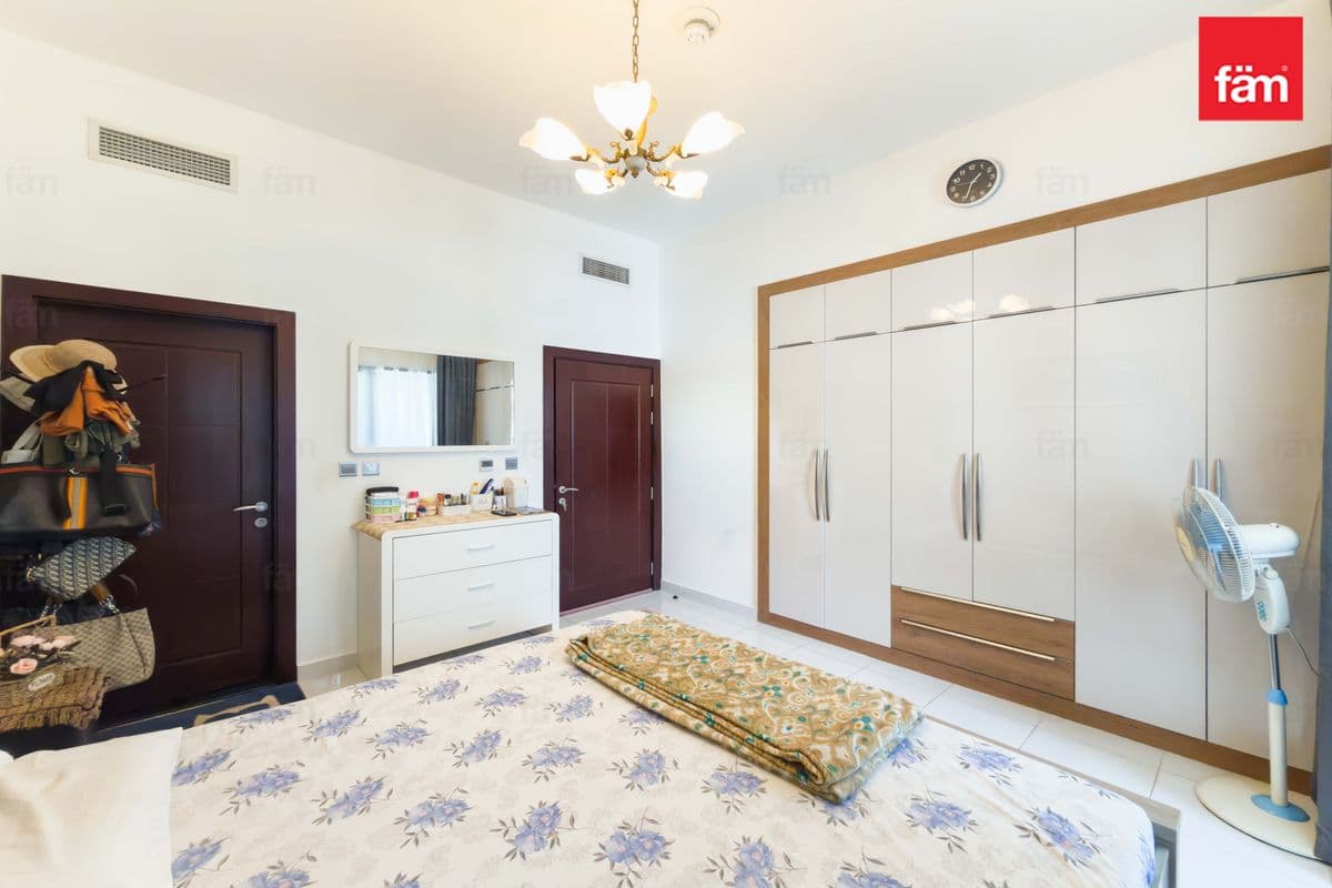 Vacant | Fully Furnished | Upgraded Apartment