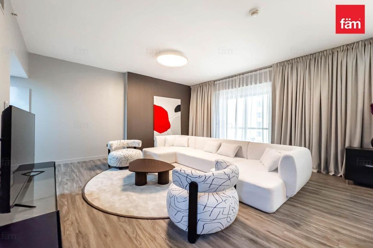 Fully `Furnished | Renovated | Vacant | Beach