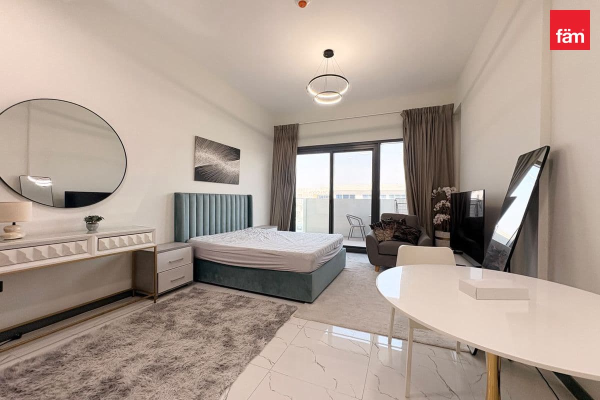 Fully Furnished | Spacious & Bright | With Balcony