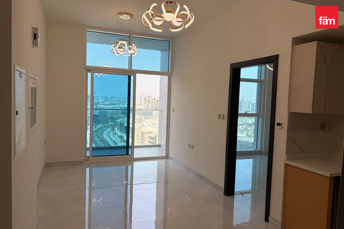 Brand New | Ready To Move In | Mid Floor | Vacant