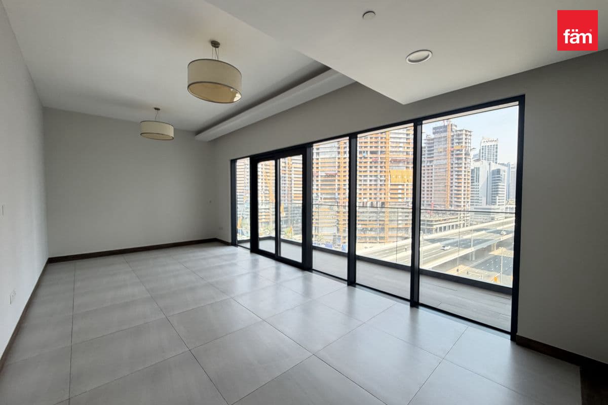 Spacious | Closed Kitchen | Park View | Vacant