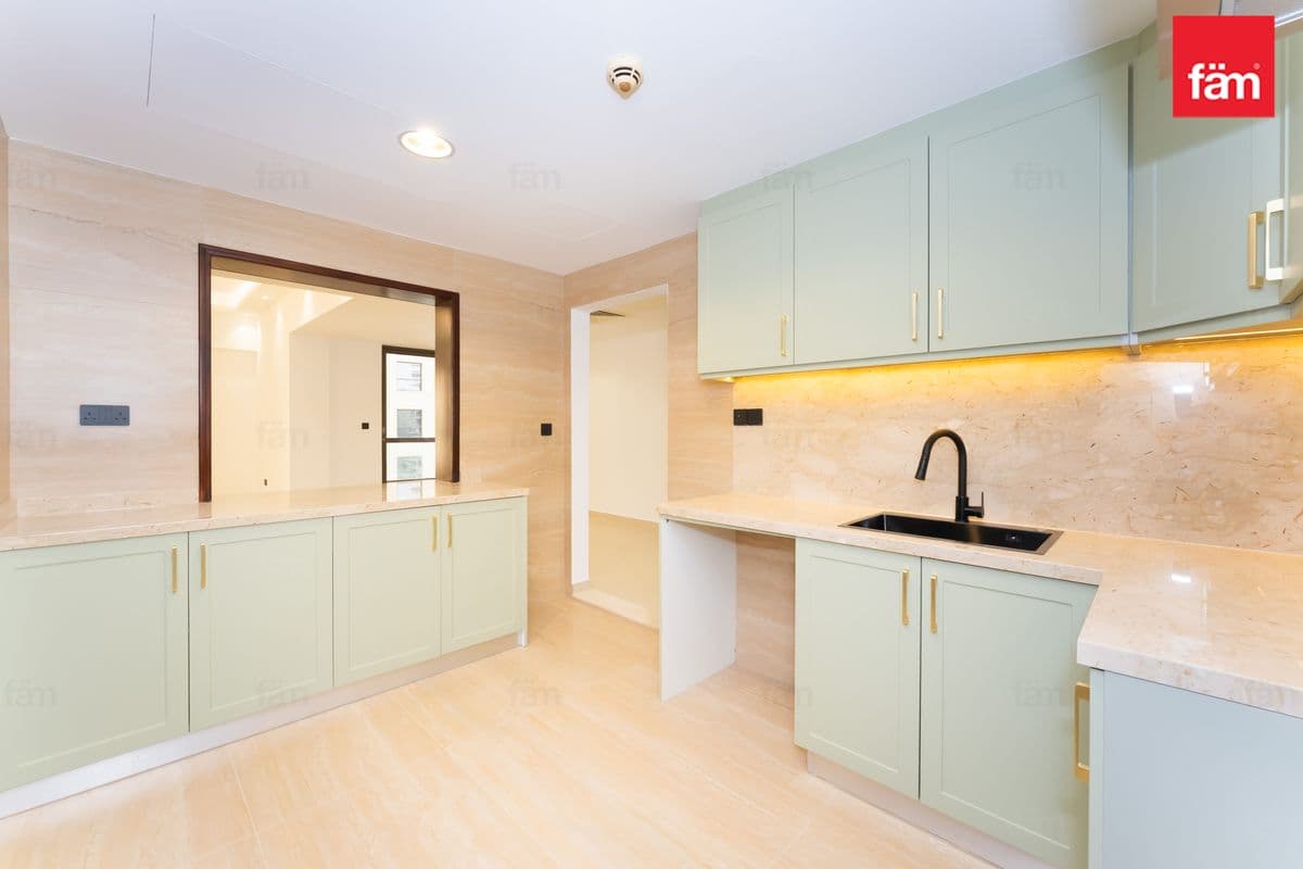 Fresh After Full Renovation | Mid Floor | Maids