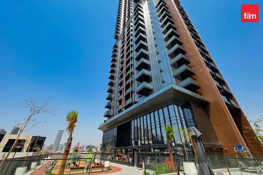 Skyline Marina L High Floor L Brand New