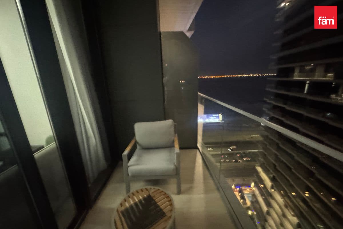 Vacant Now | Furnished Studio | Pool | 1-6 Cheqs