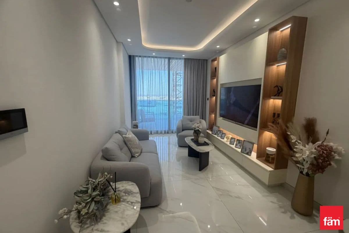 1br | Fully Furnished | Vacant | High Floor